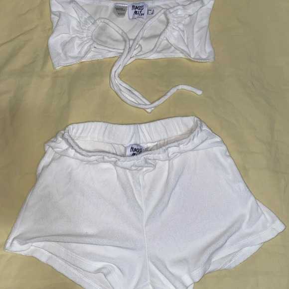 White two piece matching set - Picture 3 of 4